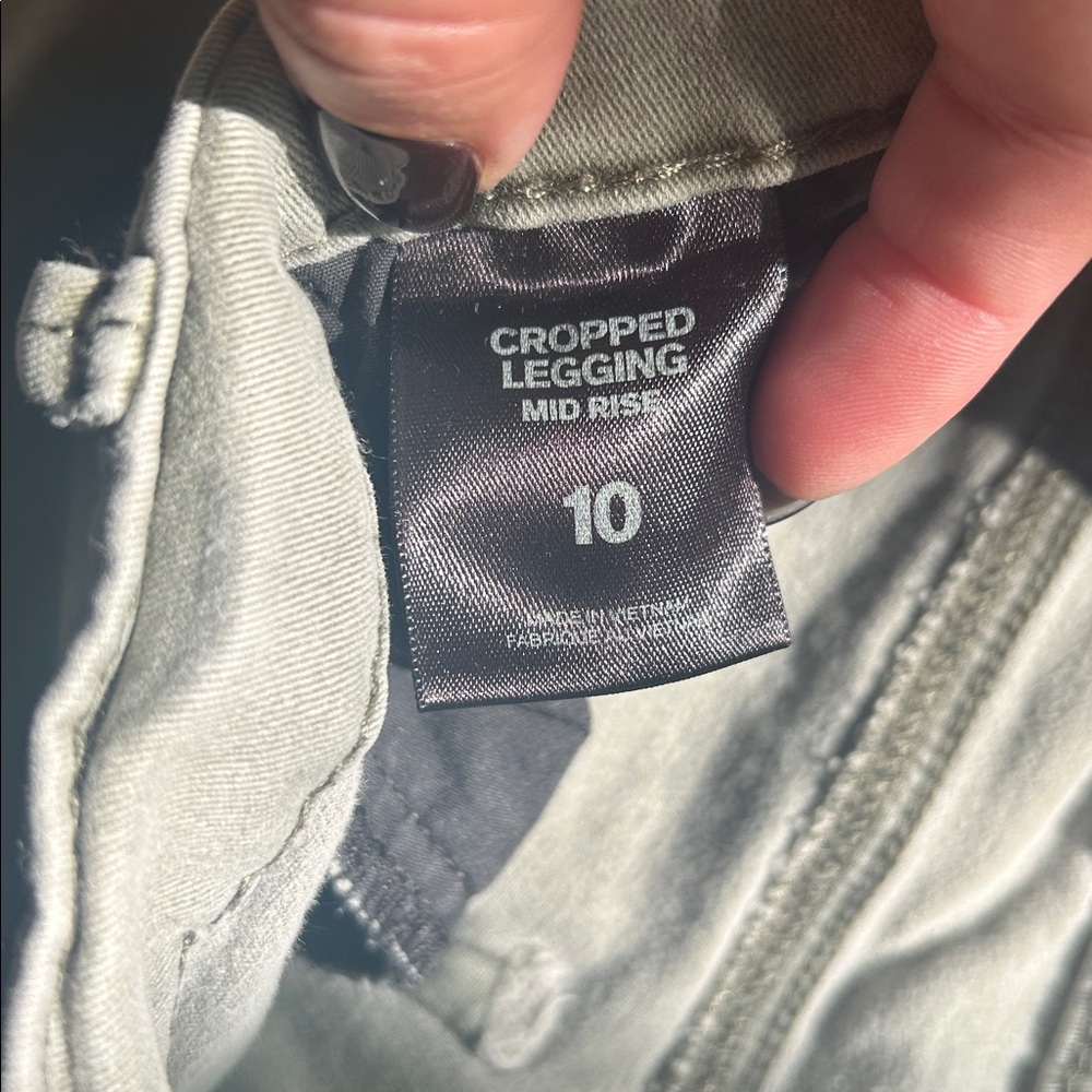 Express Distressed Jeans - Picture 3 of 4